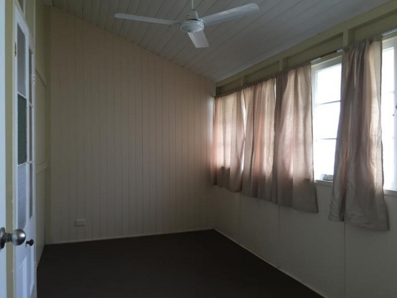 52 Henry Street, The Range QLD 4700